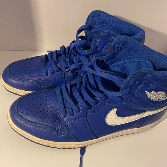 Jordan 1 Retro High
Hyper Royal royal blue jordan1 - Picture 9 of 11